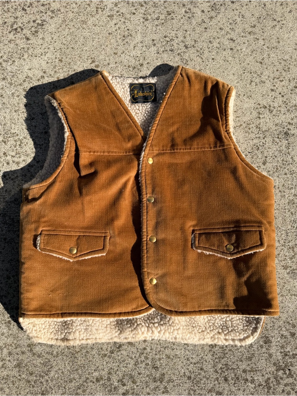 Lakeshire vintage 1970s brown sherpa-lined vest size large/XL